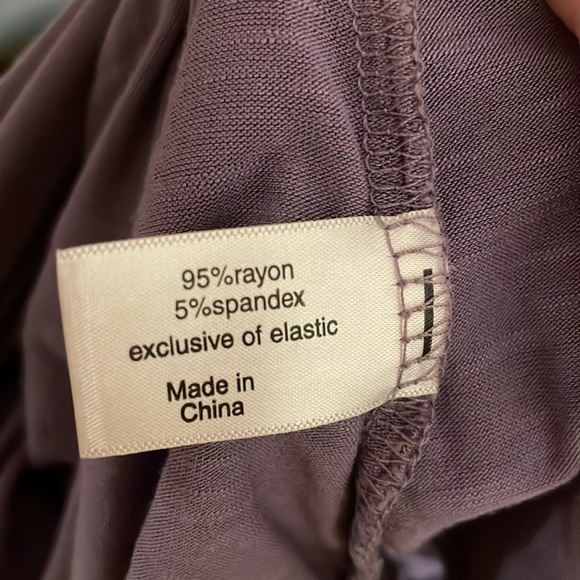 Women’s Top - Picture 7 of 7